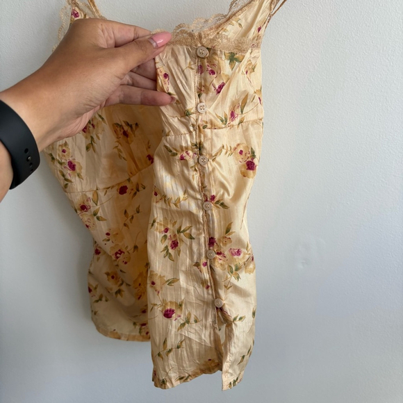 Smart Set Floral Y2K Shiny Slip Top Sz Medium New with Tags - Picture 6 of 7